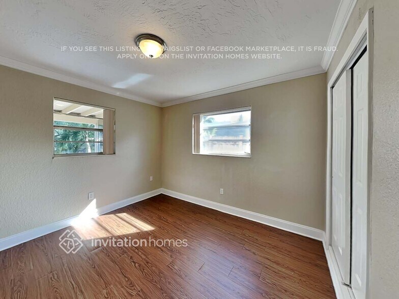 Building Photo - 10331 NW 18th Pl