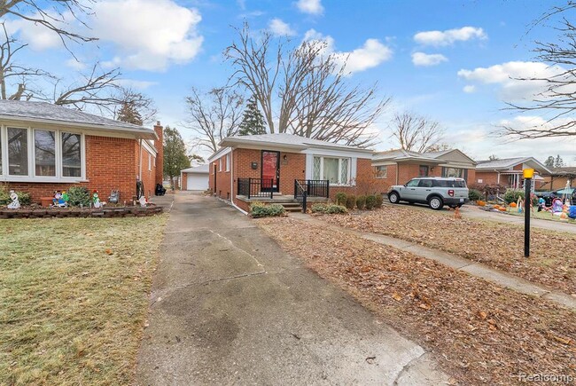 Building Photo - 3945 Harding St