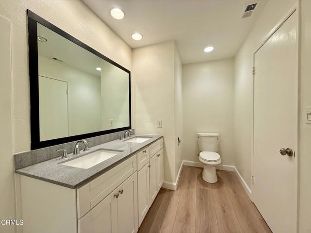 Building Photo - 574 Island View Cir