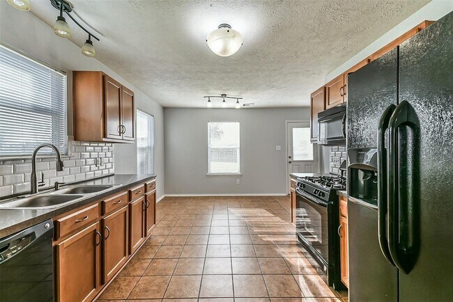 Building Photo - 12826 Kiev Hills Ln