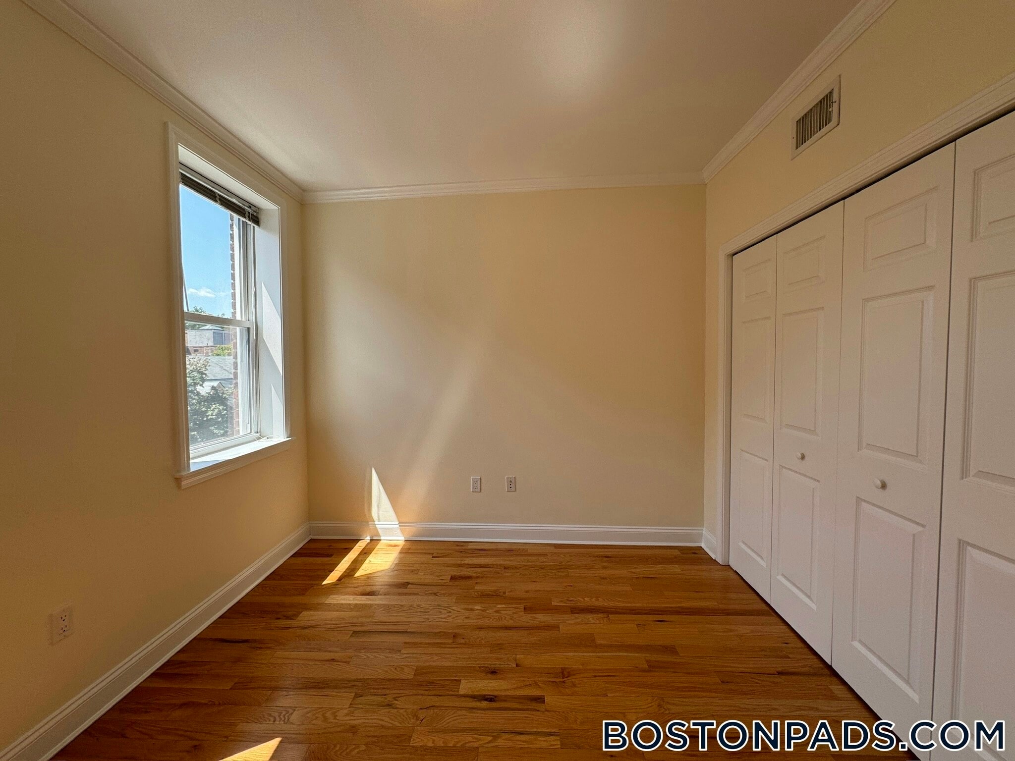 Building Photo - 1 Chauncy St