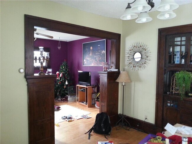 Building Photo - Huge 5 Bedroom Como House for Sept 2026!