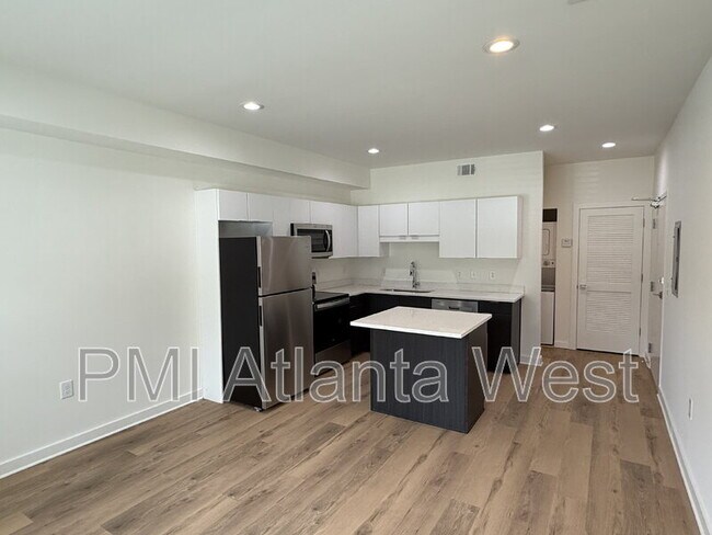 Primary Photo - 750 Cascade Pl SW