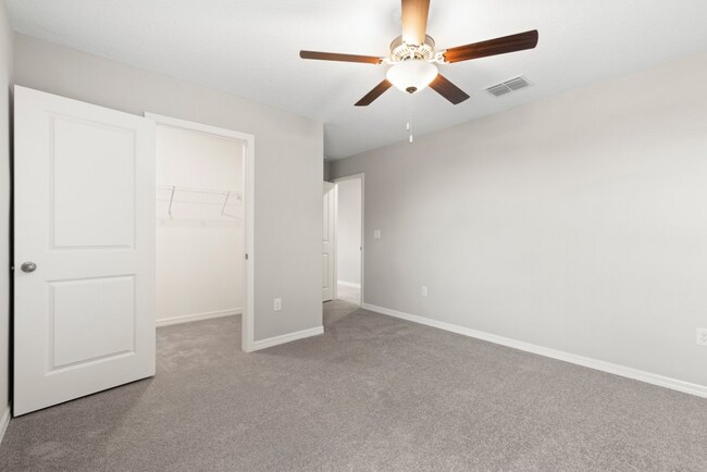 Building Photo - LIKE NEW 5 Bedroom Home for Rent in Shell Cove!