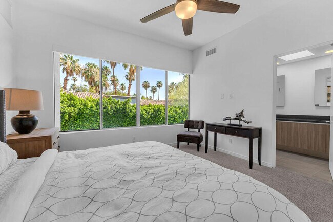 Building Photo - 350 Goleta Way