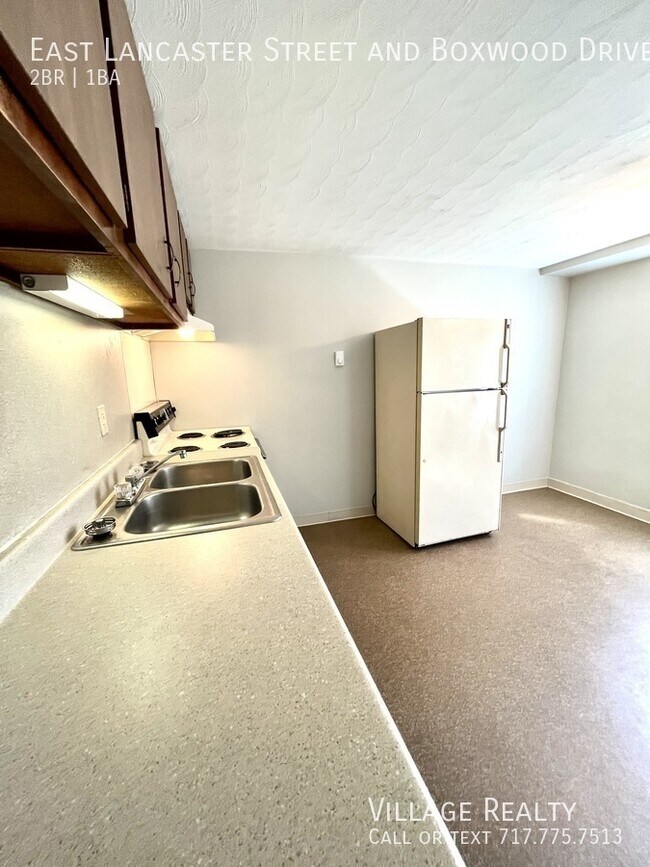 Building Photo - 308 E Lancaster St