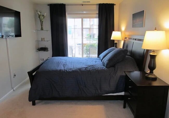 Building Photo - 29 Walnut St