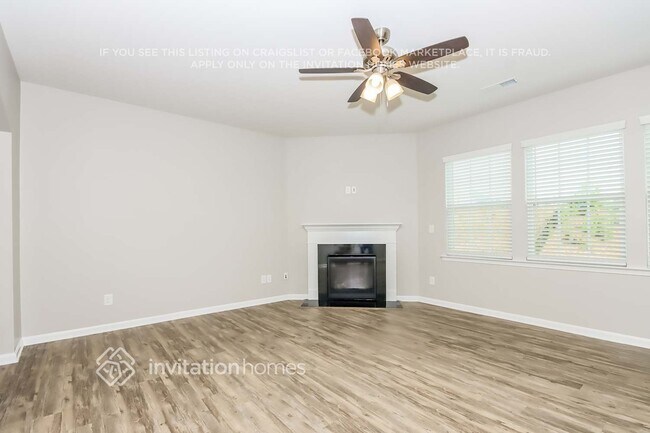 Building Photo - 145 Falls Cove Dr