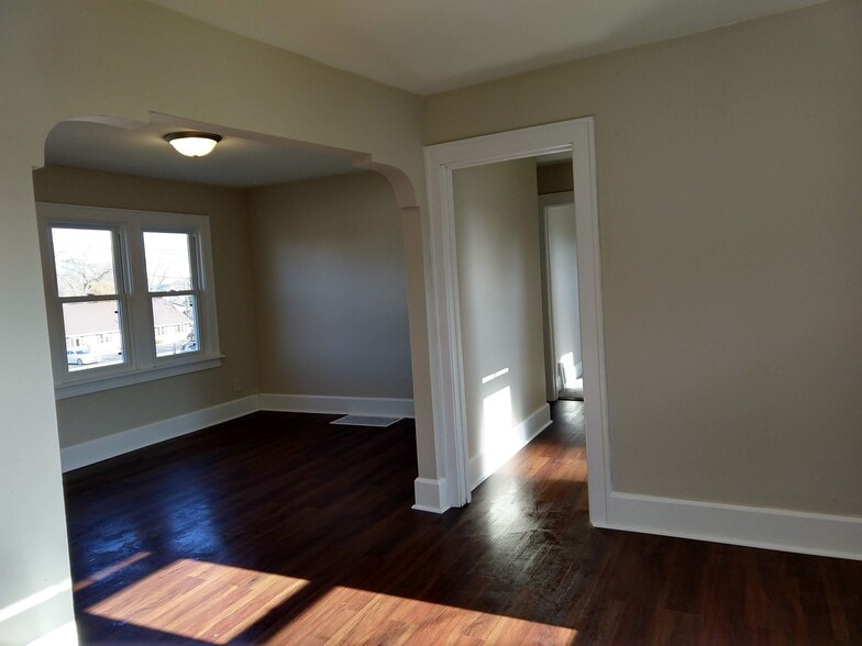 Open concept Living/Dining - 1007 9th Ave