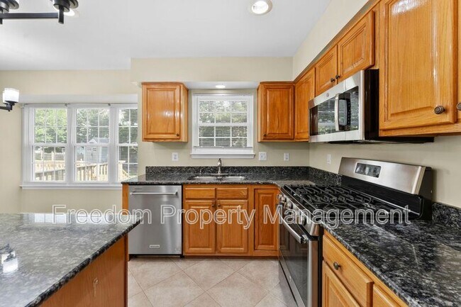 Building Photo - 9140 Worthington Dr