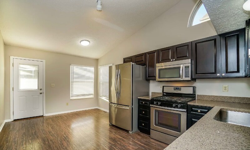 Building Photo - 1496 Meadowlark Ln