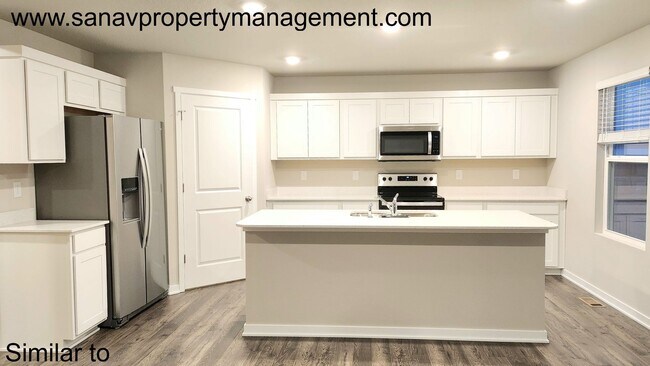 Building Photo - Modern 4BR Home Near Great Western Bike Trail | West Des Moines