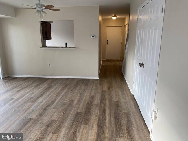 Building Photo - 6 Winners Cir