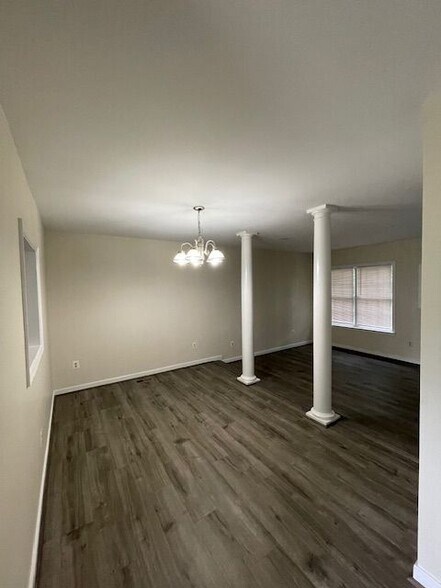 Building Photo - 109 Donelson Loop