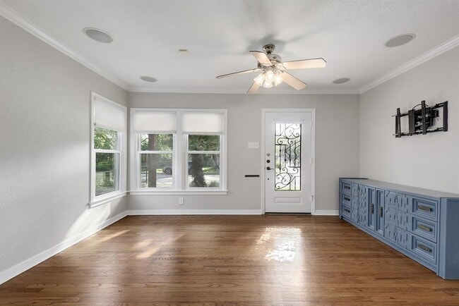 Building Photo - 5800 Chesterfield Ave