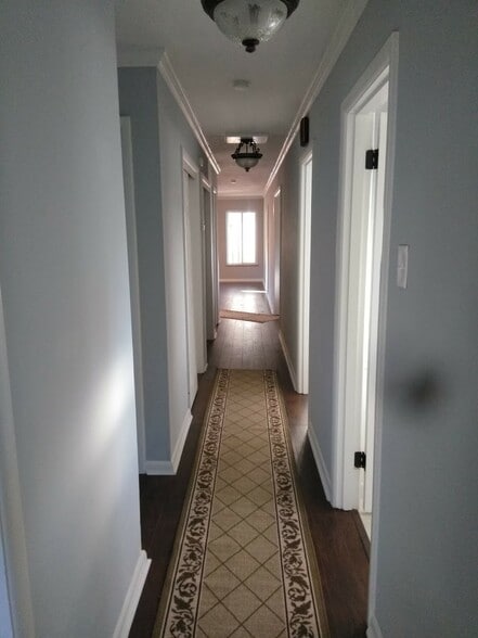 Building Photo - 1704 Bob White Dr