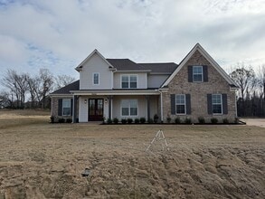 Building Photo - 7452 Newbury Dr