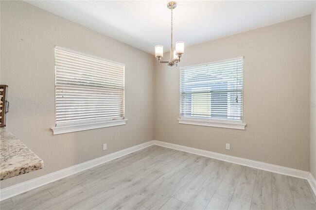 Building Photo - 4106 W Carmen St