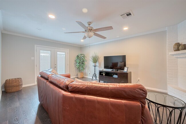 Building Photo - 14688 Perthshire Rd