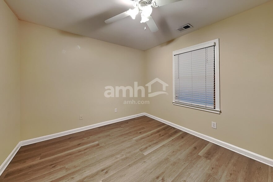 Building Photo - 3150 Parfait Pl