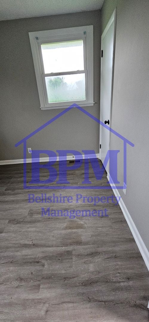 Building Photo - Spacious 4 Bed, 2 Bath Home in Nashville –...