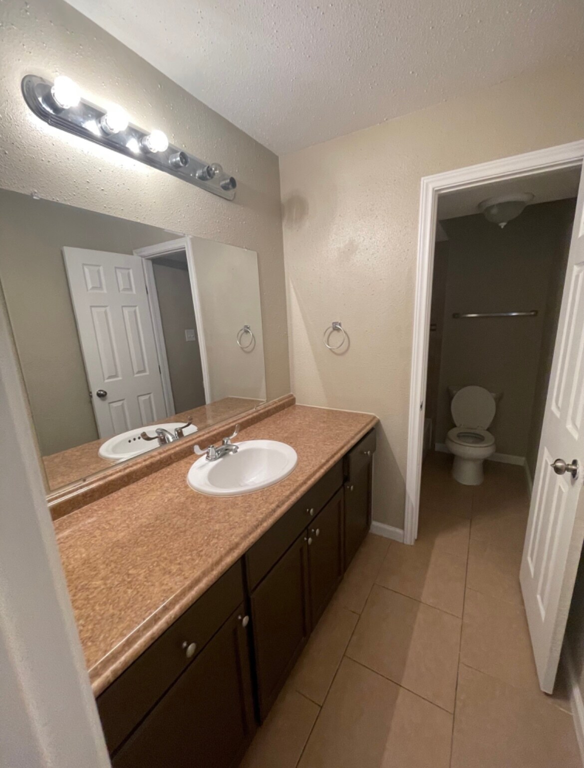 Building Photo - 12507 Ashford Meadow Dr