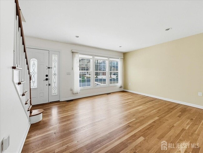 Building Photo - 37 Jersey Ave