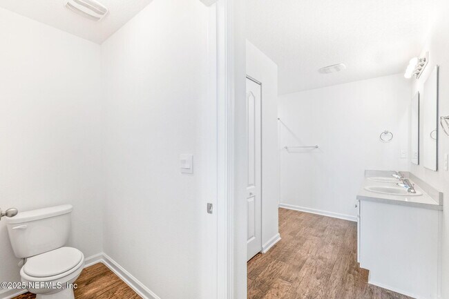 Building Photo - 47 Tordera Ln