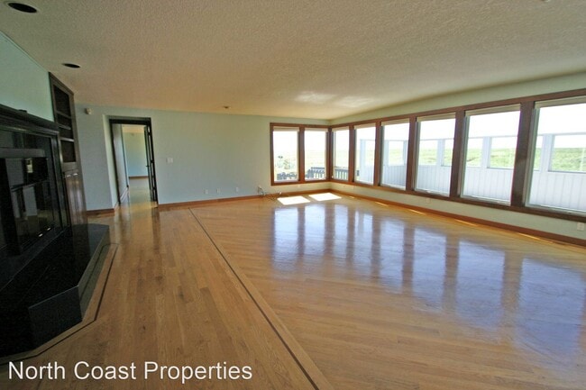 Building Photo - 5 br, 3.5 bath House - 89880 Ocean Drive