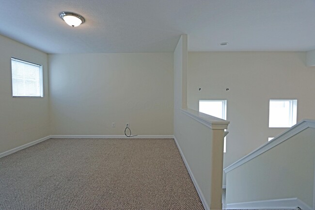 Building Photo - 5595 Eagle River Dr