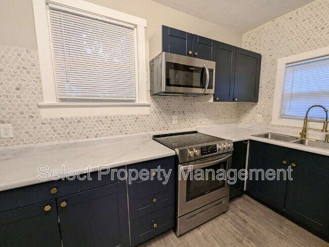 Building Photo - 601 Brackenridge St