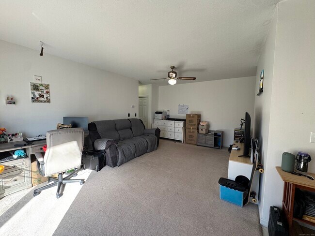 Building Photo - 21 Balance Rock Rd