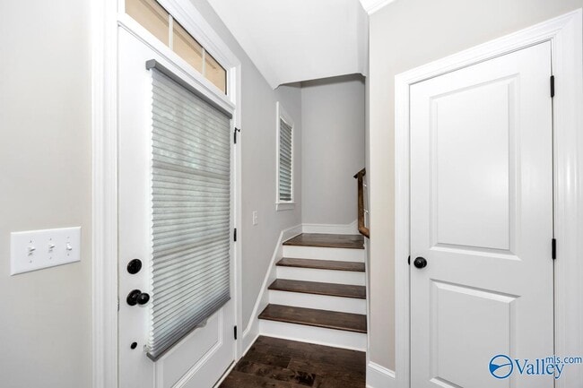 Building Photo - 200 St Louis St