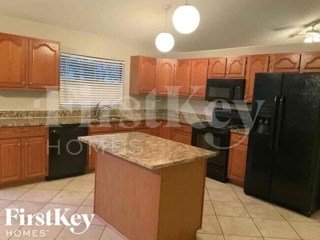 Building Photo - 8142 Bright Meadow Dr