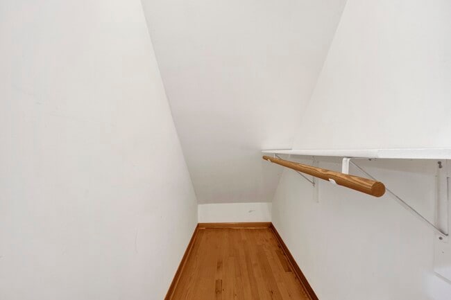 Building Photo - 2859 S Lowe Ave