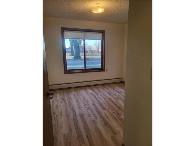 Building Photo - 609 Main St S