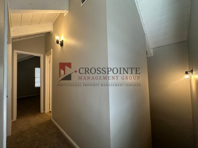 Building Photo - Coming Soon- 3 Bedroom 2 Bath in Whitehouse!