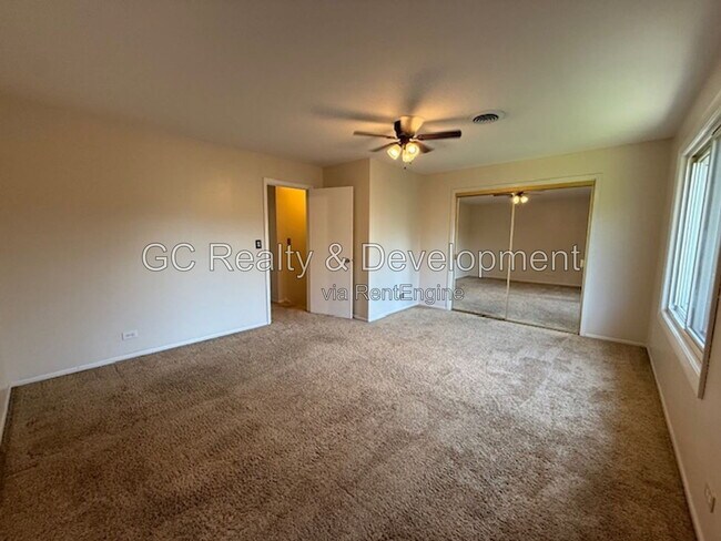 Building Photo - 280 Paddock Cir