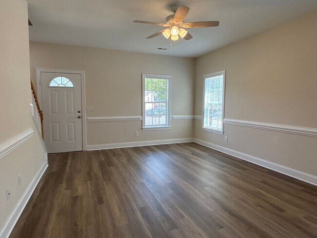 Building Photo - 4401 Stephen Oaks Way