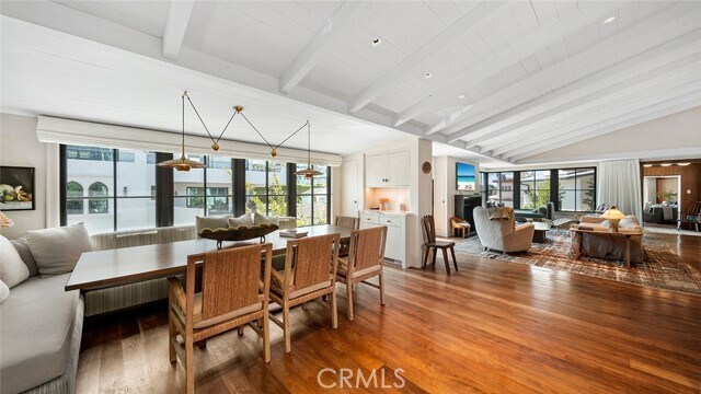 Building Photo - 27 Emerald Bay