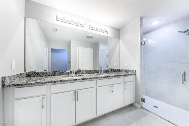 Building Photo - 25583 Deep Creek Blvd