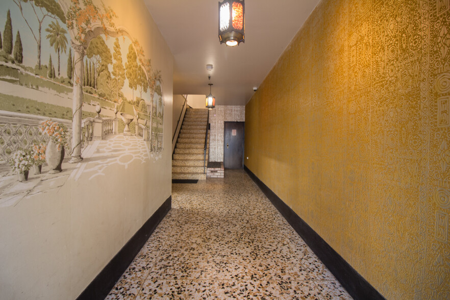 Building Photo - 533 8th Ave