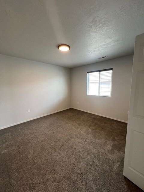 Building Photo - 4 Bed 2 Bath Home in Nampa!