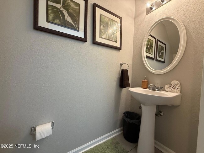 Building Photo - 10200 Belle Rive Blvd