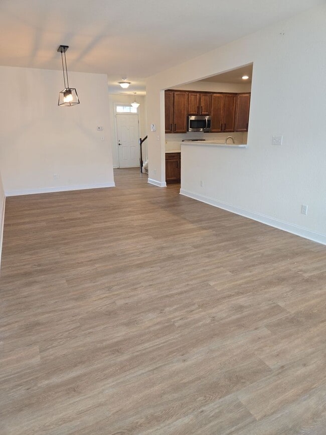 Building Photo - Virginia Beach living at its BEST!