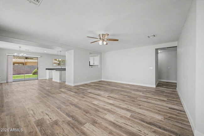 Building Photo - 2423 E Winged Foot Dr