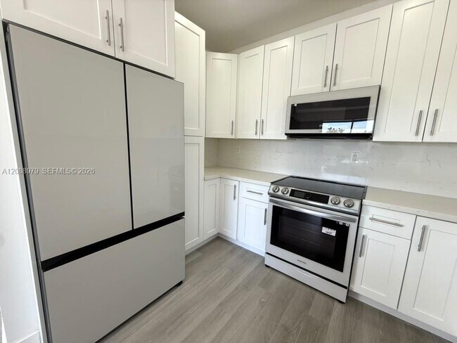 Building Photo - 11462 NW 69th Terrace