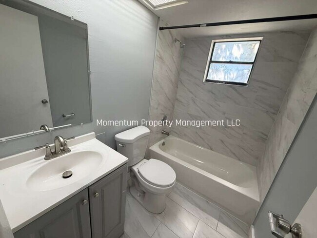 Building Photo - BEAUTIFUL REMODELED 3/2 IN CLEARWATER!! AVAILABLE FOR IMMEDIATE MOVE IN!!
