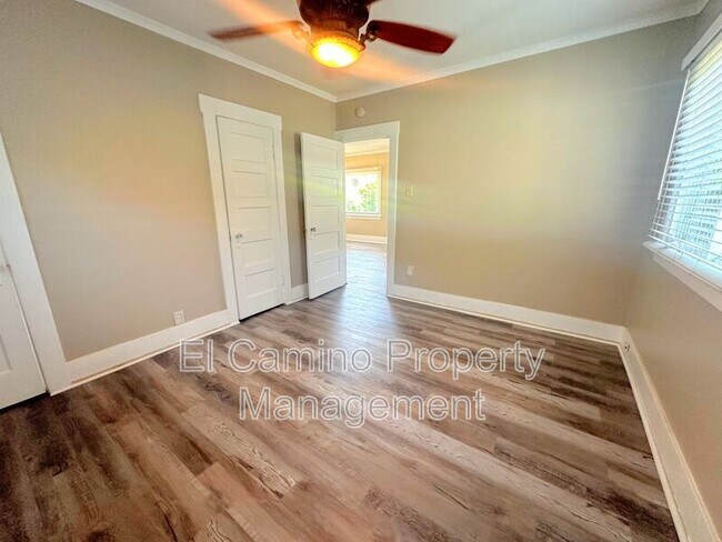 Building Photo - 5758 Pickering Ave