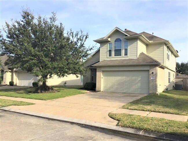 Building Photo - 3927 Dogwood Bough Ln